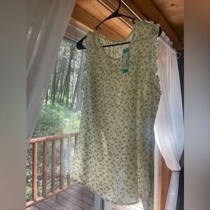 Women’s shirt Brand new with tags Fun2Fun size 1X